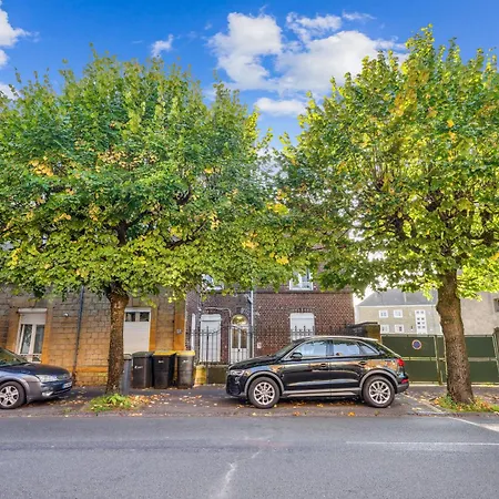 Διαμέρισμα Budget Downtown With Parking Charleville-Mézières